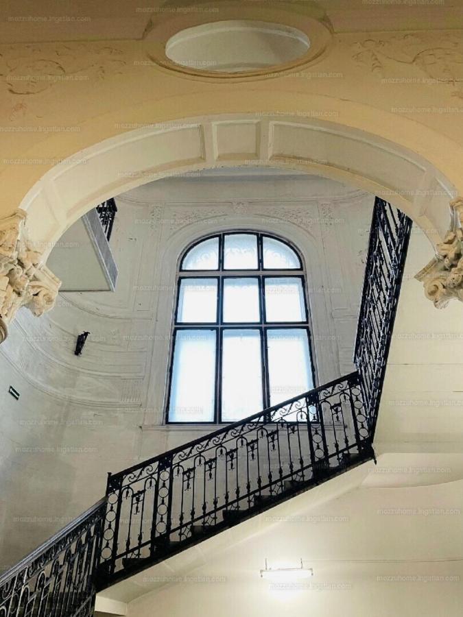 Bourgeois Elegance In The Heart Of Budapest Bagian luar foto