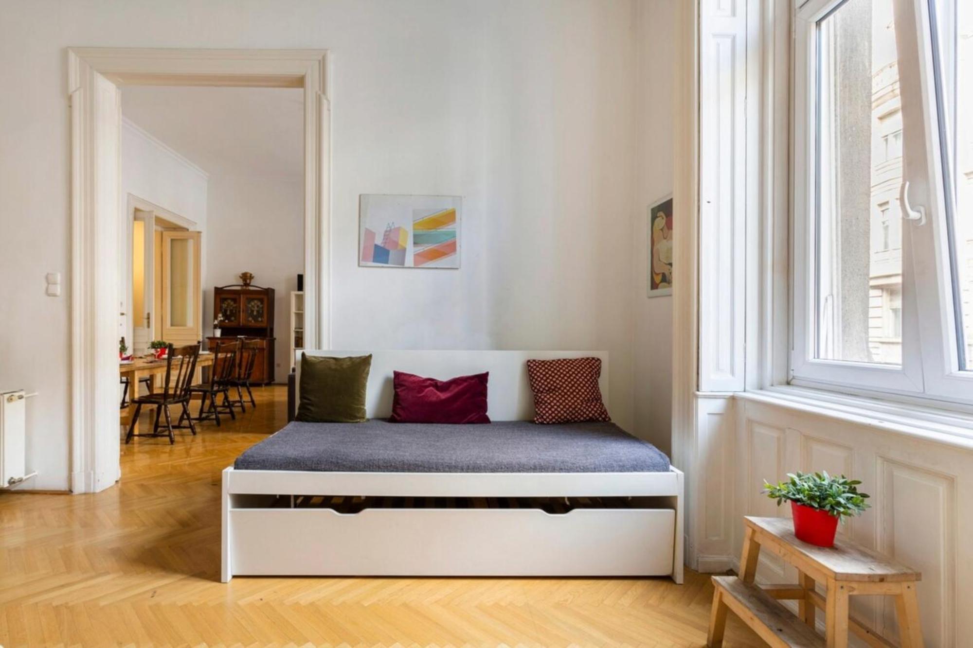 Bourgeois Elegance In The Heart Of Budapest Bagian luar foto
